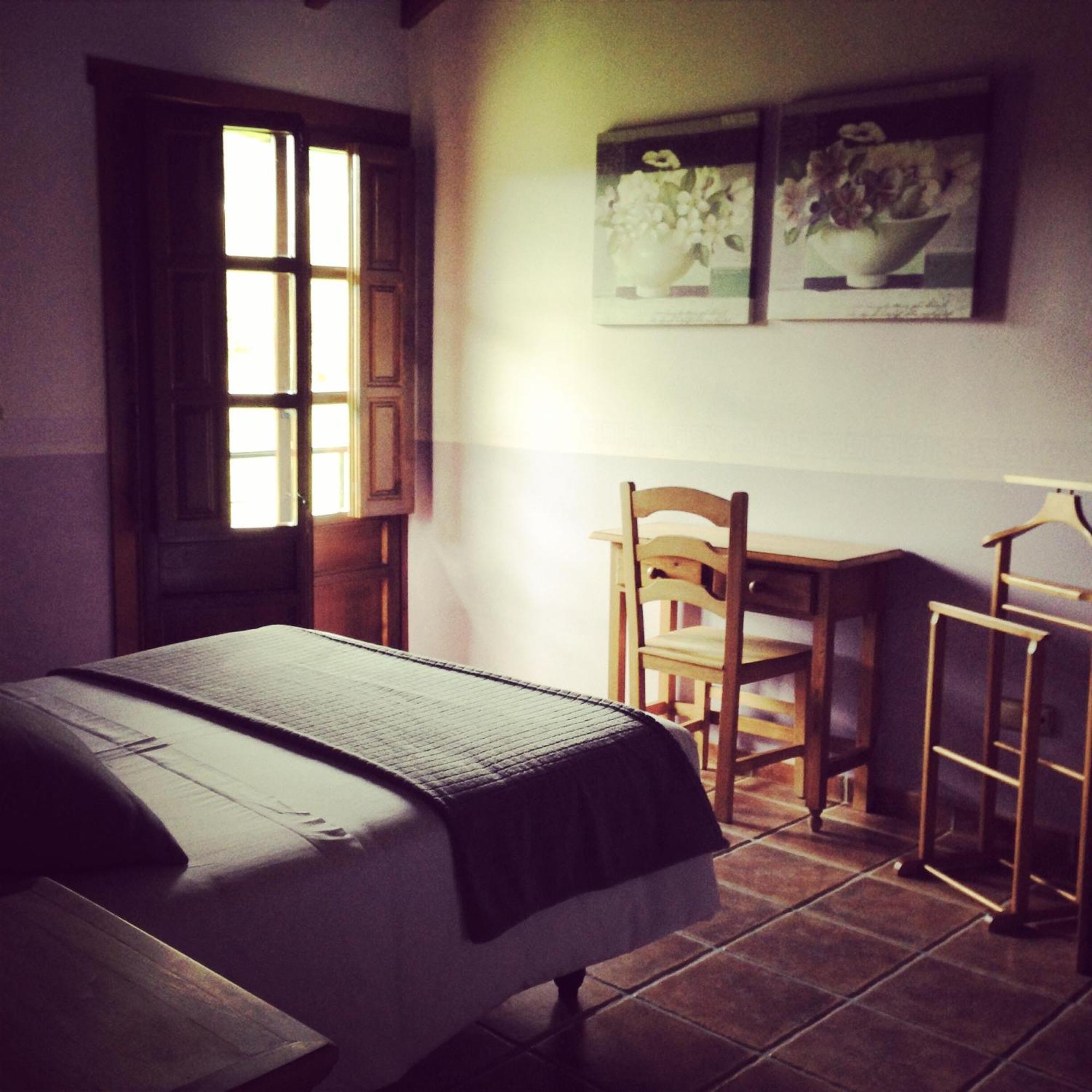 Hotel Rural La Lluriga La Galguera Szoba fotó