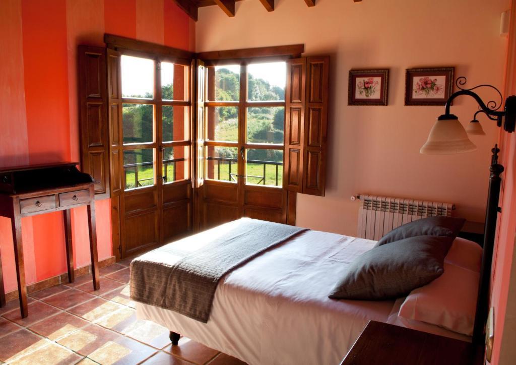 Hotel Rural La Lluriga La Galguera Szoba fotó